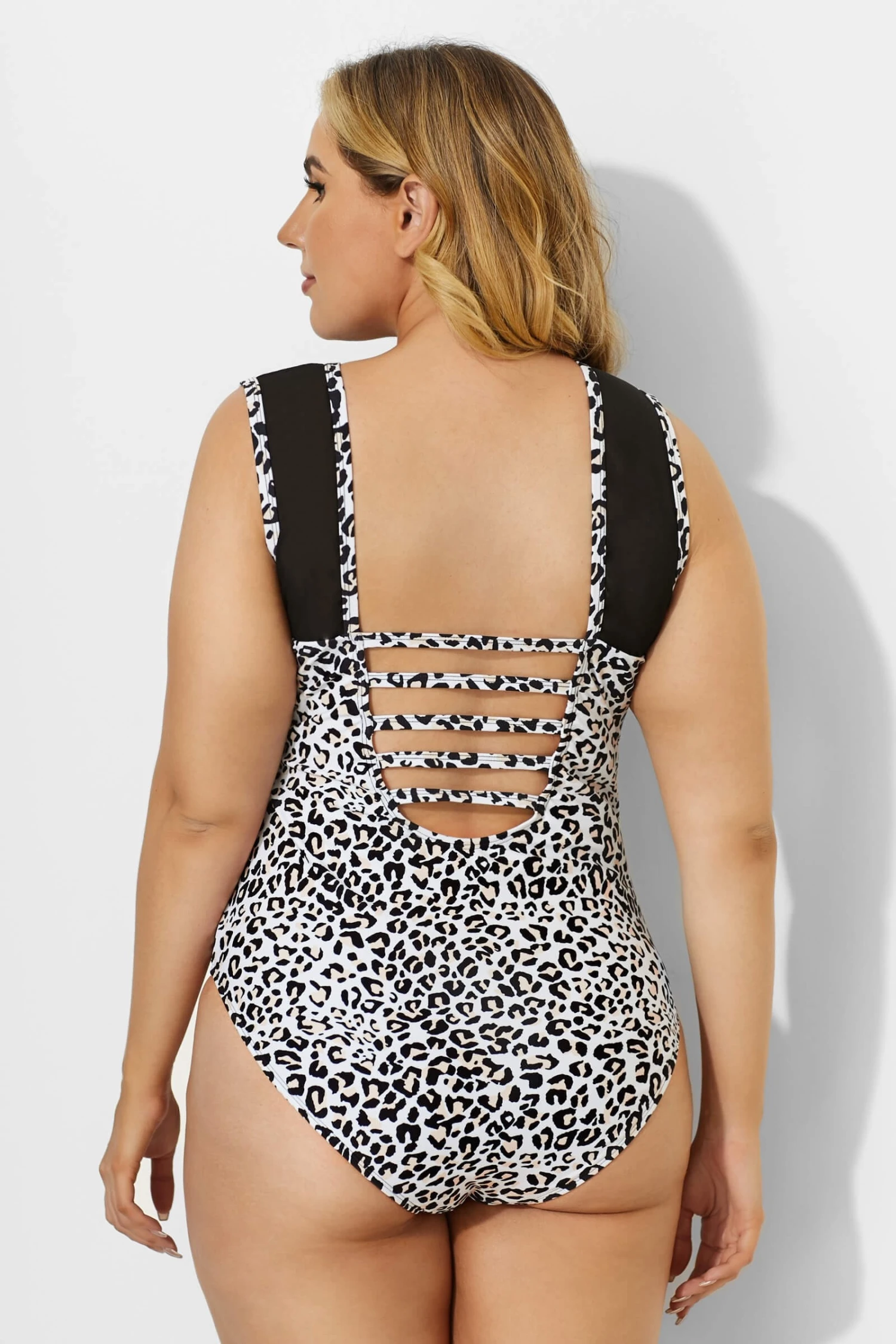 Leopard Printed Circle-Collar Mesh One Piece Swimsuit 4 Leopard Printed Circle-Collar Mesh One Piece Swimsuit - Image 2