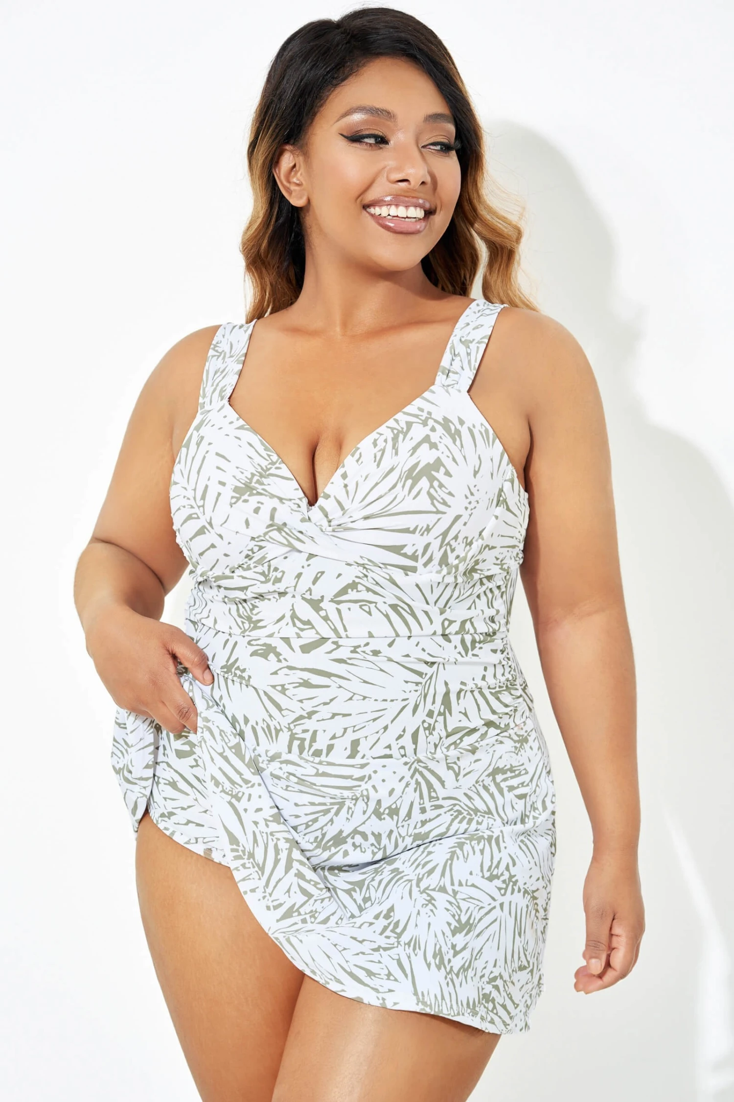 Fashionable Leaf Printed Twist Front Underwire Swimdress 7 Fashionable Leaf Printed Twist Front Underwire Swimdress - Image 5
