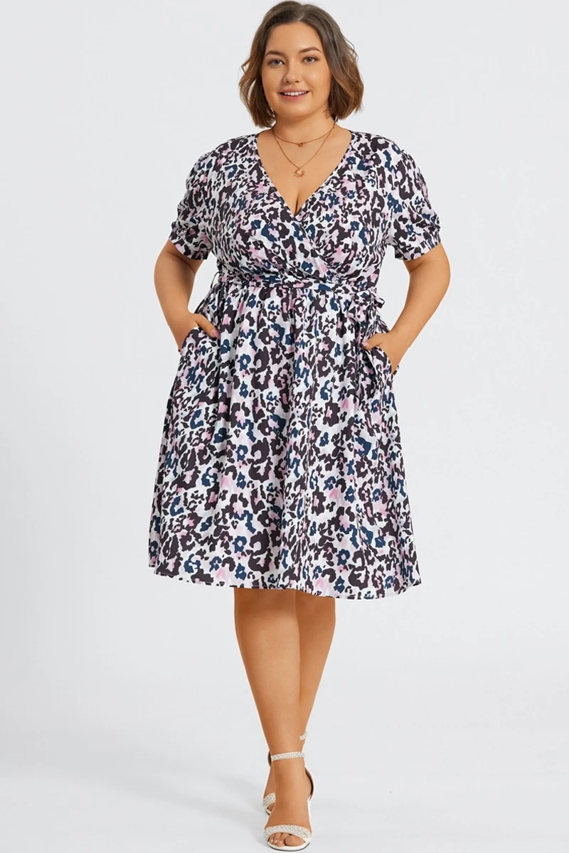 Plus Size Floral Print V-Neck Midi Dress 5 Plus Size Floral Print V-Neck Midi Dress - Image 3
