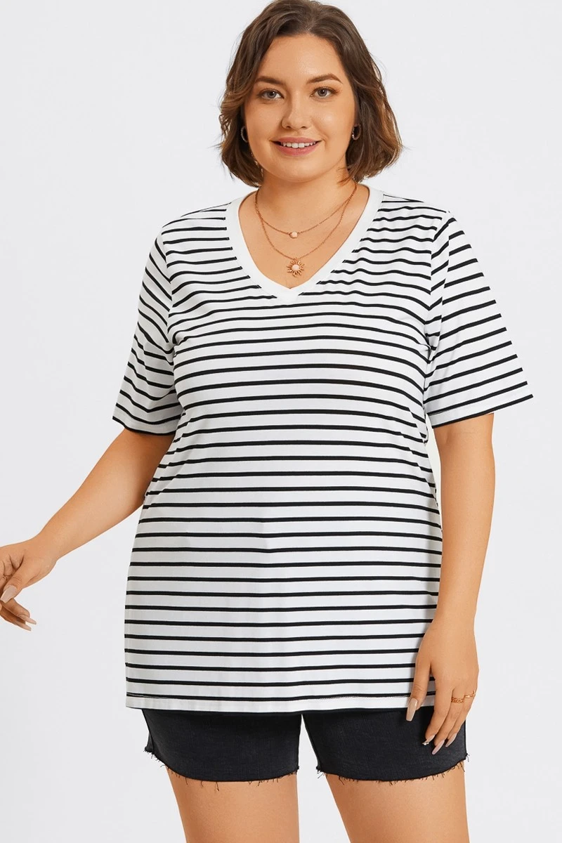 Stripe V-Neck Half Sleeve Side Slit Long Tee 3 Stripe V-Neck Half Sleeve Side Slit Long Tee
